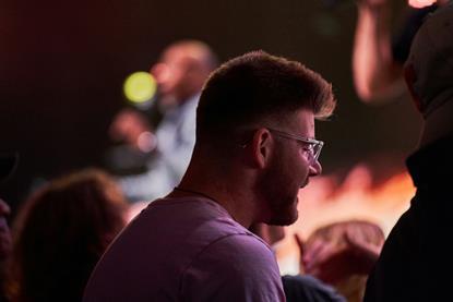 nathan-mullet-UfpIq8guh5k-unsplash