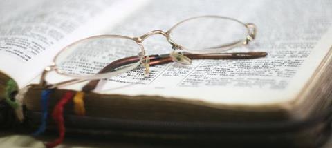 Glasses-Bible-Main_article_image